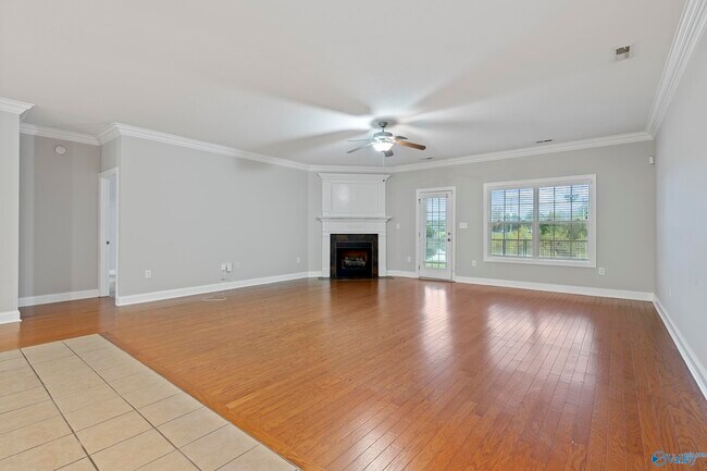 Foto del edificio - 5031 SE Valley Cove Dr