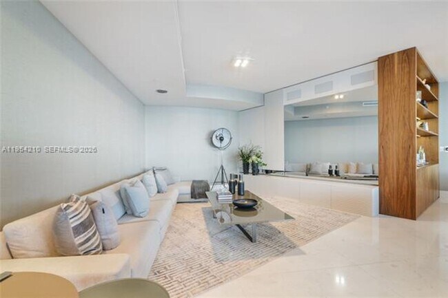 Foto del edificio - 18555 Collins Ave