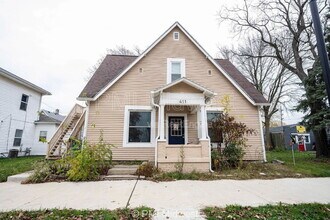 Building Photo - 411.5 S East St