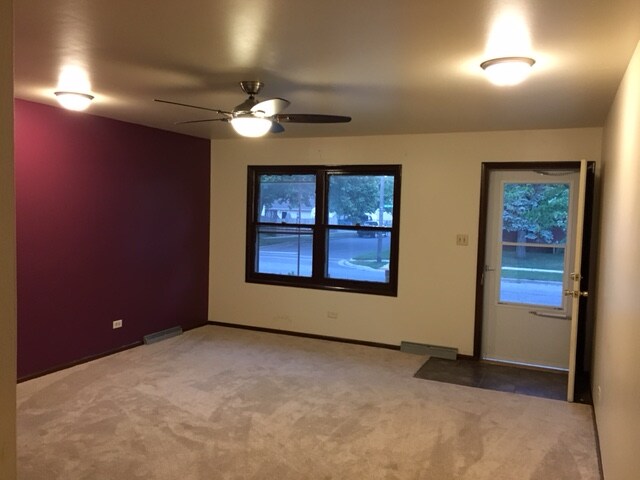 Building Photo - 7200 S McCook Ave