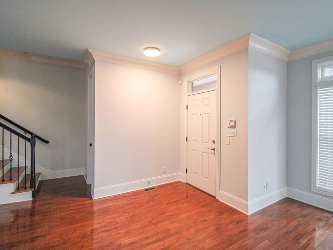 Building Photo - Midtown Park Townhome available!