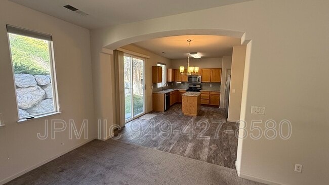 Building Photo - 6389 Bentley Ct