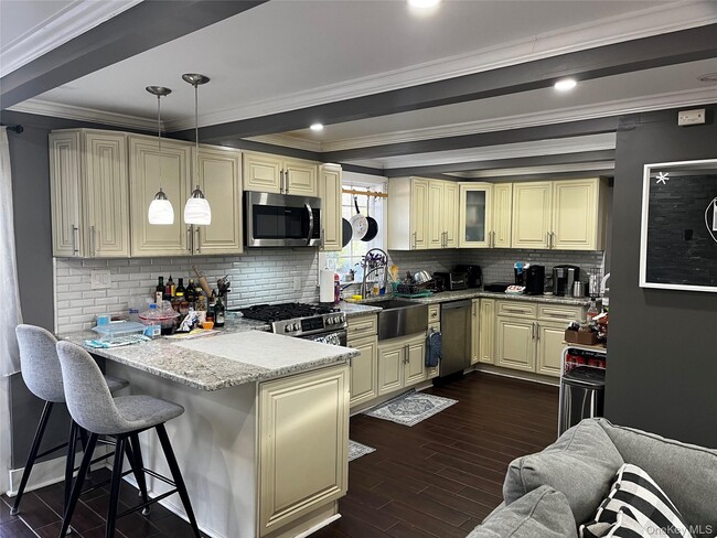 Foto del edificio - 47 University Heights Dr