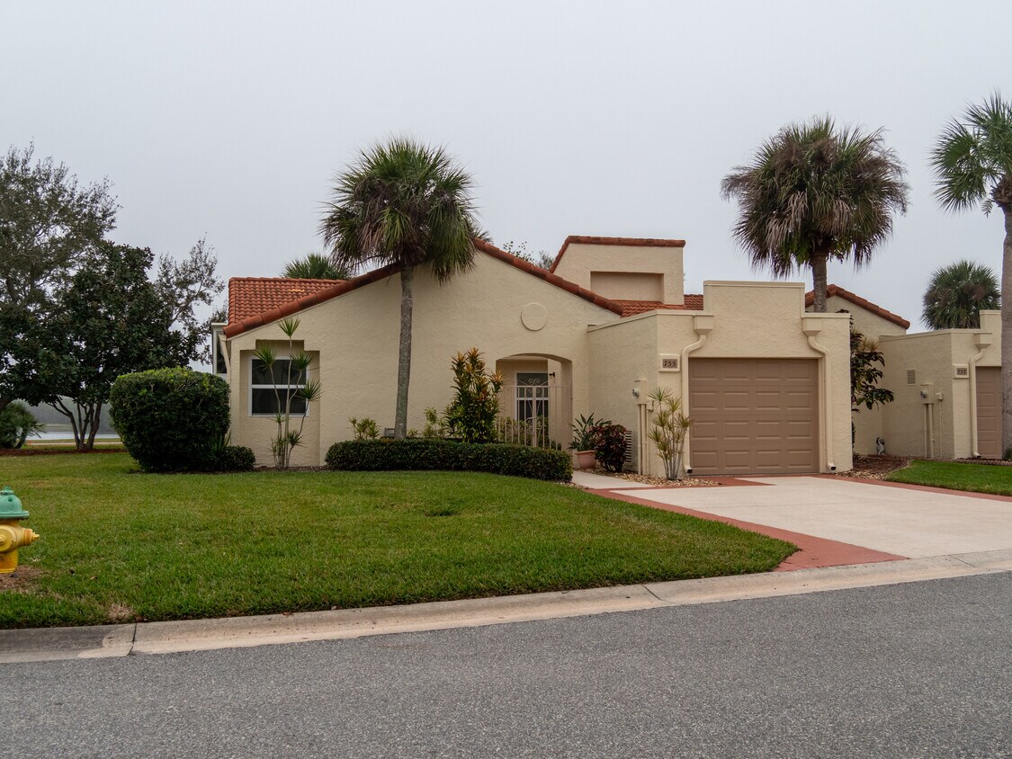755 Pine Island Dr Melbourne, FL 32940 Alquileres en Melbourne, FL