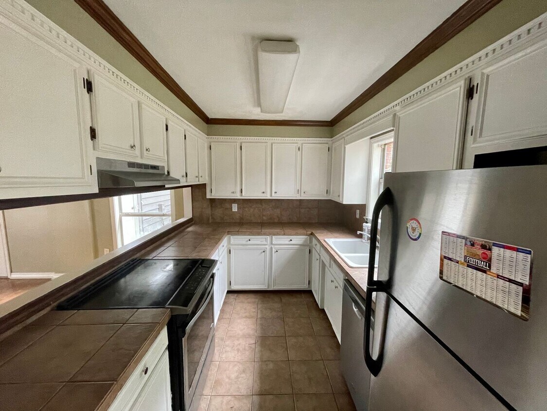 Foto del edificio - 2 Bed 2.5 Bath Townhome available in Ridge...