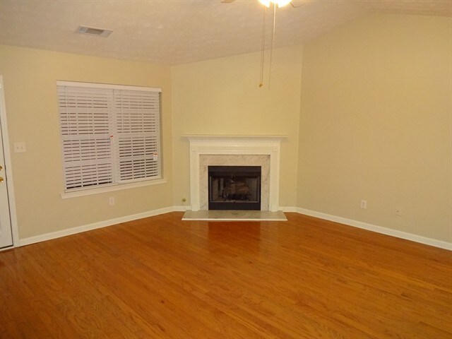 Building Photo - 5394 Amber Cove Way