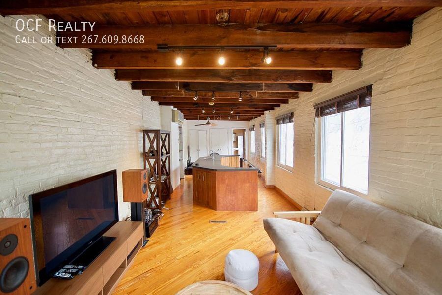 Foto principal - 2223 Latimer St