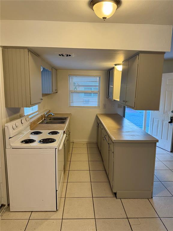 Foto del edificio - 908 Beverly Ave NW