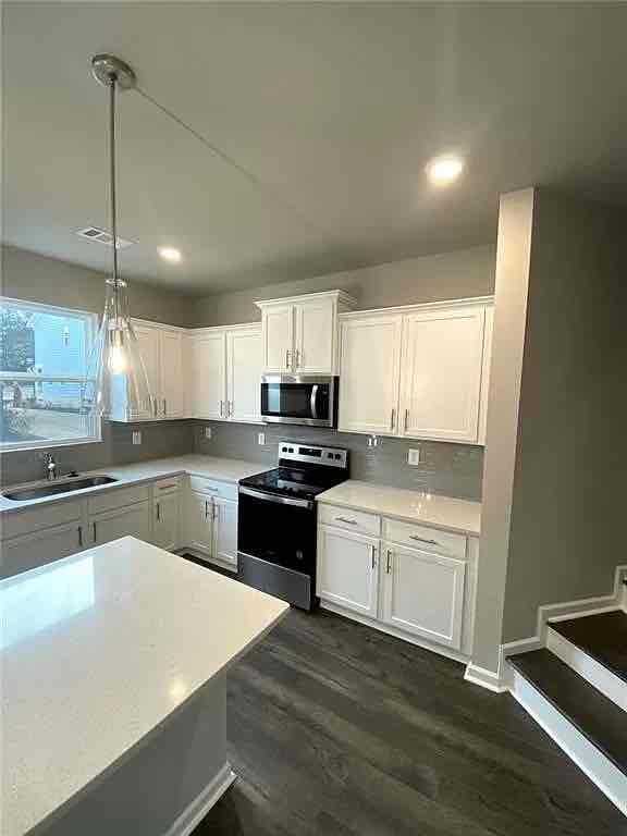 Foto del edificio - 1119 Elyse Ln