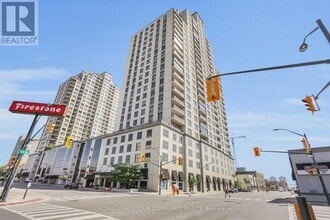 Building Photo - 330-1330 Ridout St N