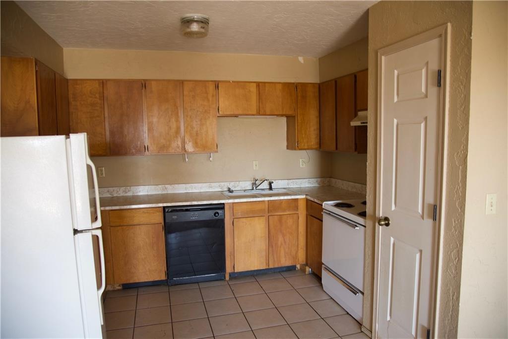 Primary Photo - 919 Delarice St