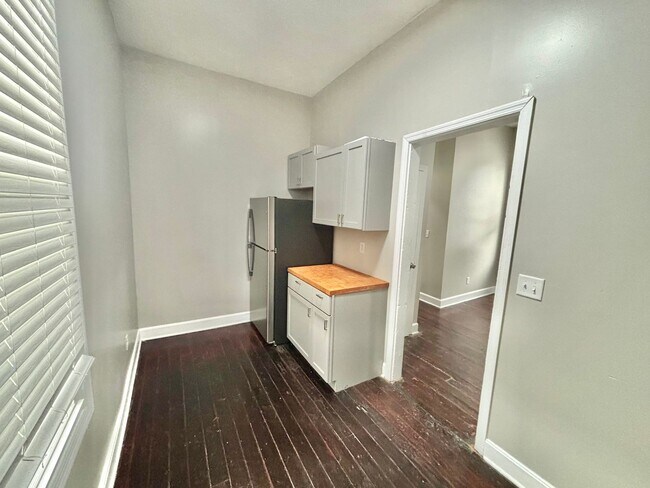 Foto del edificio - 1206 S Preston St