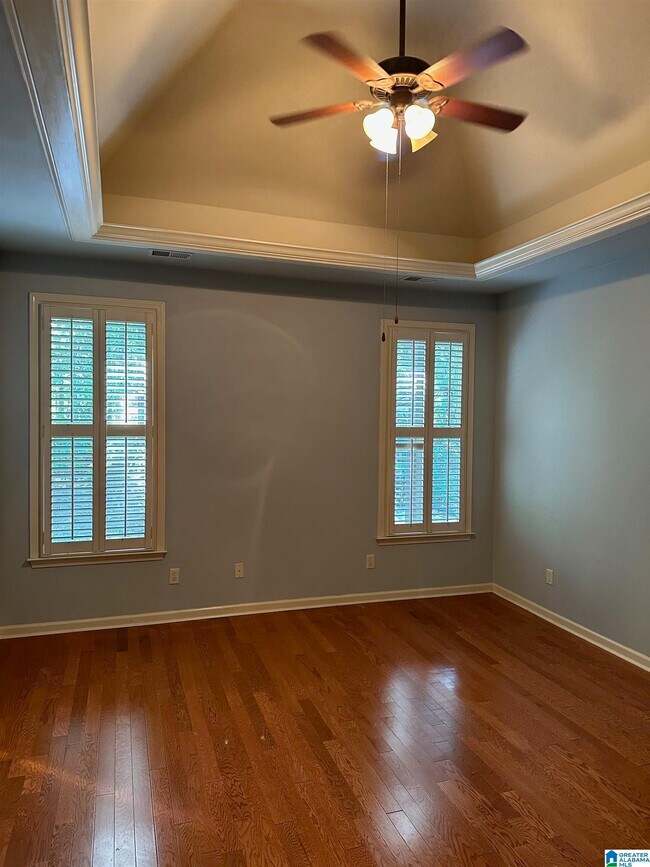 Building Photo - 2335 Abbeyglen Cir