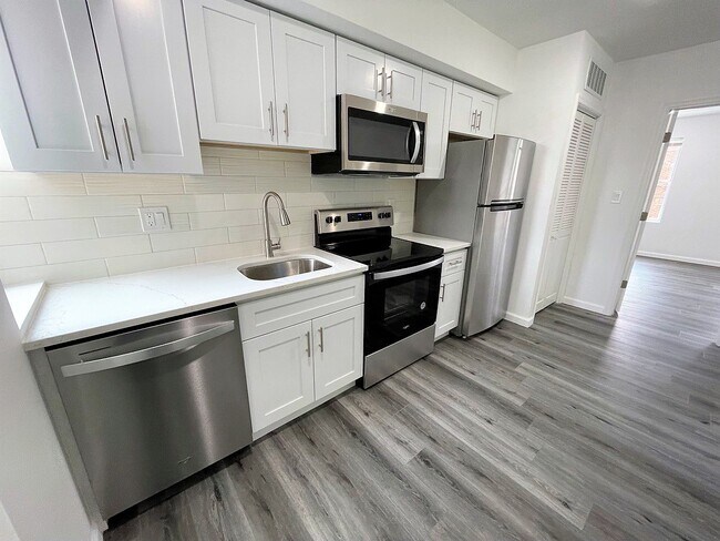 Foto del edificio - 1215 S 13th St