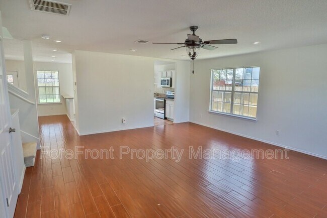 Foto del edificio - 7330 Twin Falls Dr