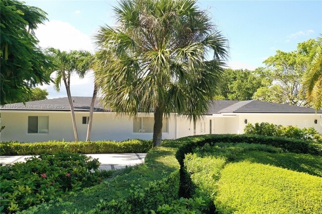 Foto del edificio - 200 Harbor Dr