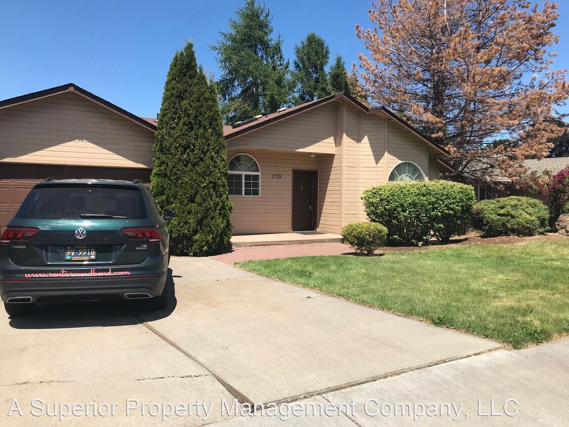 Primary Photo - 3 br, 2 bath House - 1728 NE Mark Ct.