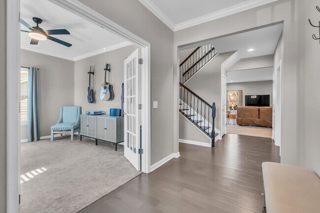 Foto del edificio - 6930 Wellsford Ln