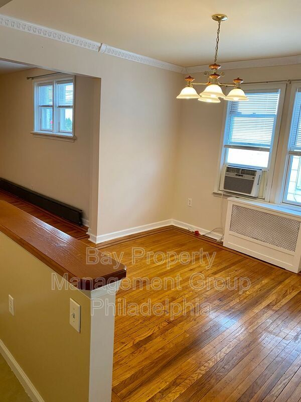 Foto del edificio - 1135 Harding Dr