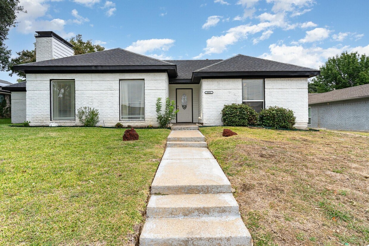 Foto principal - 6031 Blue Mist Ln