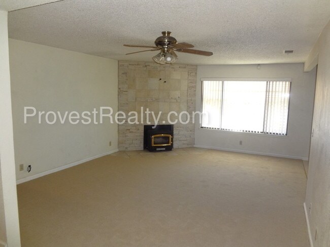Building Photo - 13612 Oakmont Dr