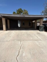 Building Photo - 730 E 24th Pl