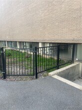 Building Photo - 130 Linwood Ave