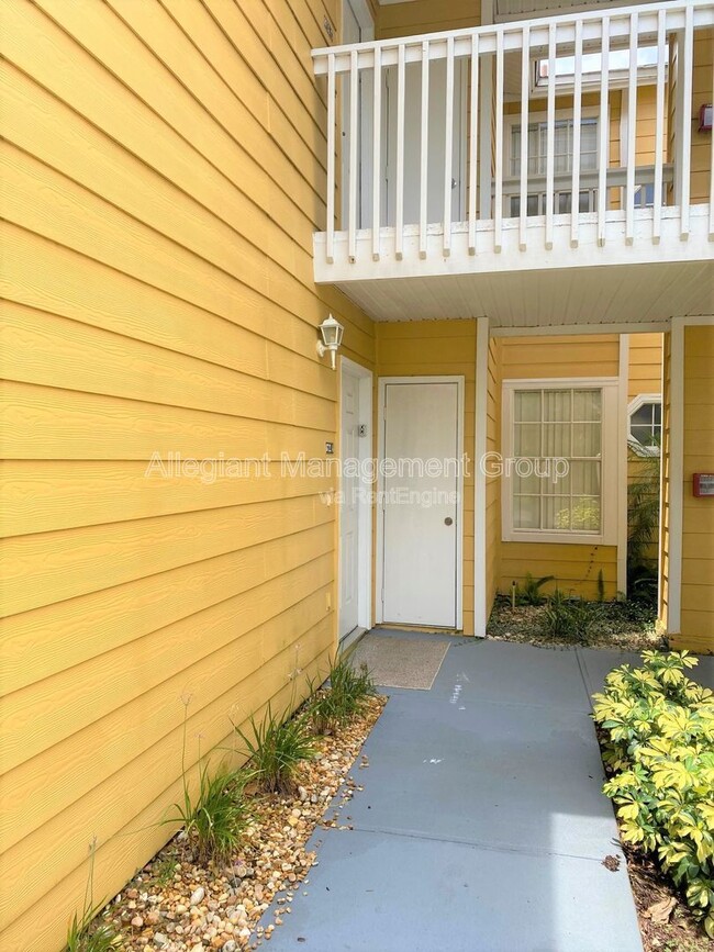 Building Photo - 8722 Rain Forest Pl