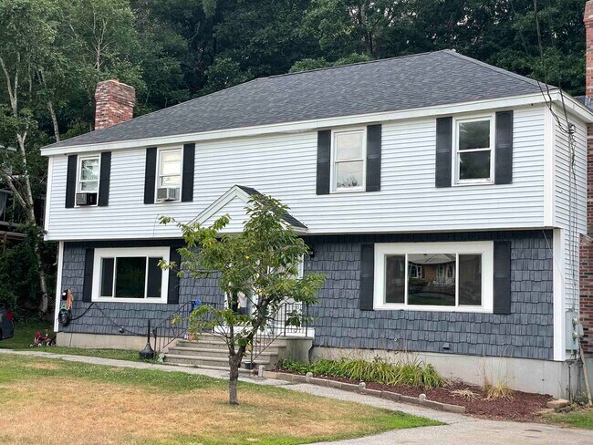 Building Photo - 6b Blueberry Rd