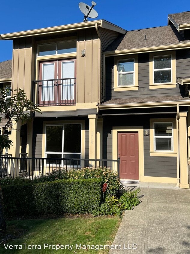 3 br, 2.5 bath House 2218 NE Marion Lane House Rental in Issaquah