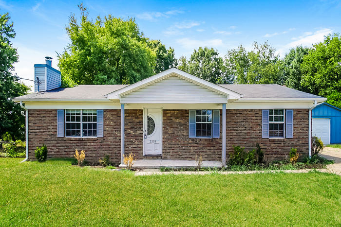 Primary Photo - Charming Home on Cul-de-Sac