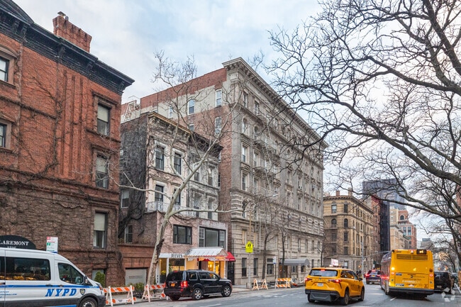 Building Photo - 28 E 94th St