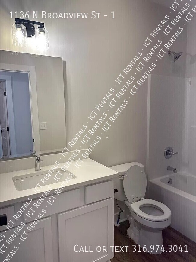 Foto del edificio - 1136 N Broadview St