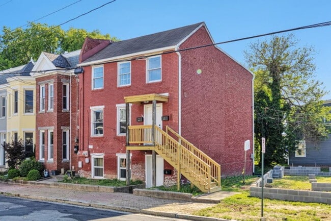 Photo - 616 N 21st St Apartment