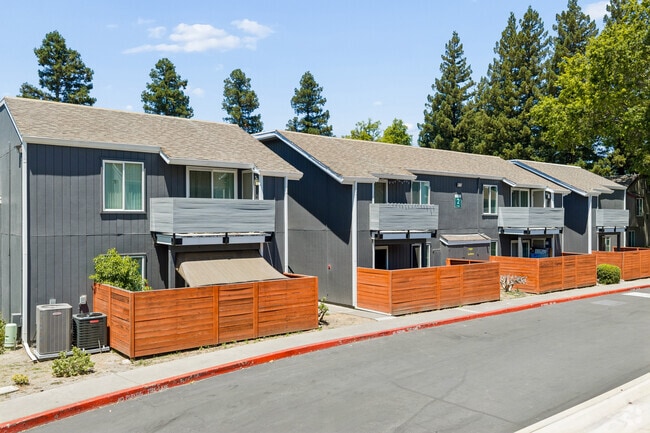 Foto alternativa del edificio - Greenhaven Oaks Apartments