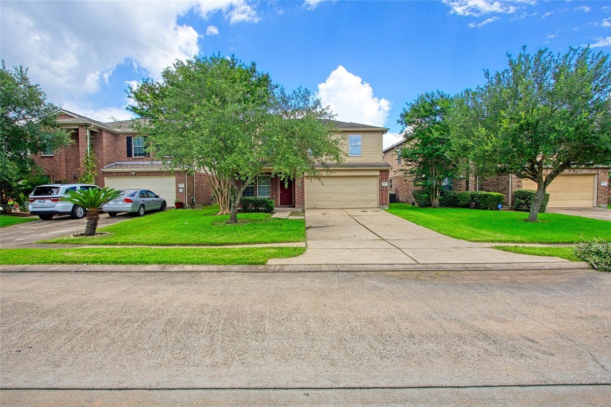 Foto principal - 8907 Grand Villa Ln