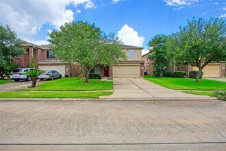 Building Photo - 8907 Grand Villa Ln
