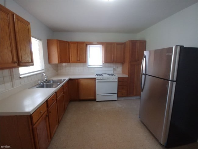 Building Photo - 2 br, 2 bath House - 2311 33rd St
