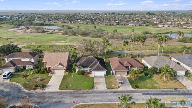 Foto del edificio - 22 Augusta Dr