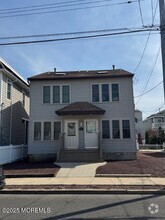 Building Photo - 15 N St