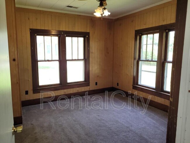 Foto del edificio - 510 Lake St