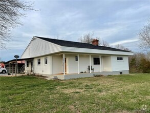 Building Photo - 12900 Little Patrick Rd