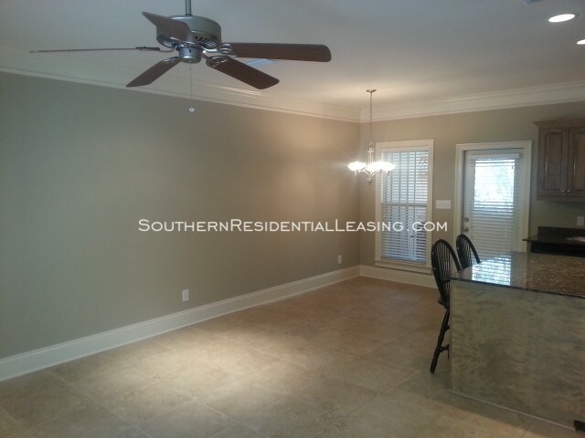 Foto del edificio - 9916 Windmill Rd
