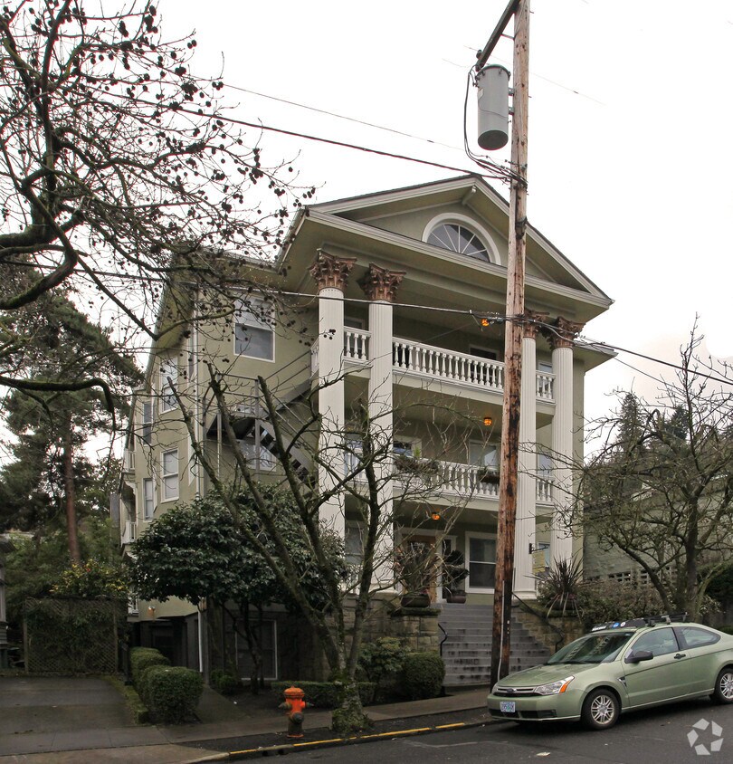 Building Photo - The Clifton Apartments
