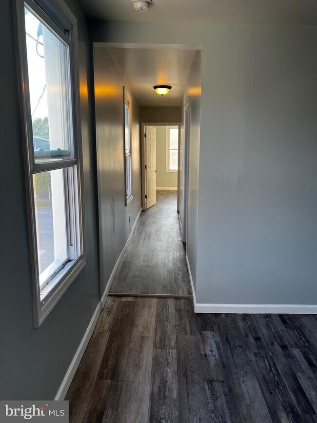 Foto del edificio - 3435 S Hanover St