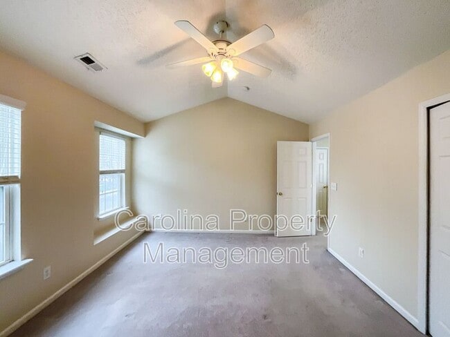 Building Photo - 217 Arlington Downs Blvd