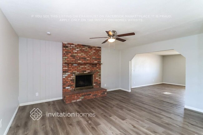 Foto del edificio - 4221 W Paradise Dr
