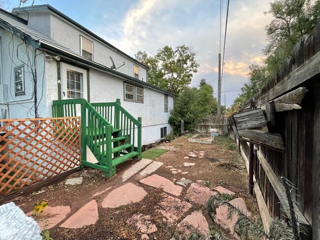 Foto del edificio - 706 S 25th St