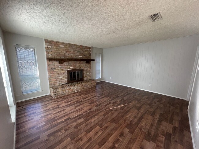 Foto del edificio - 8236/8238 El Retiro