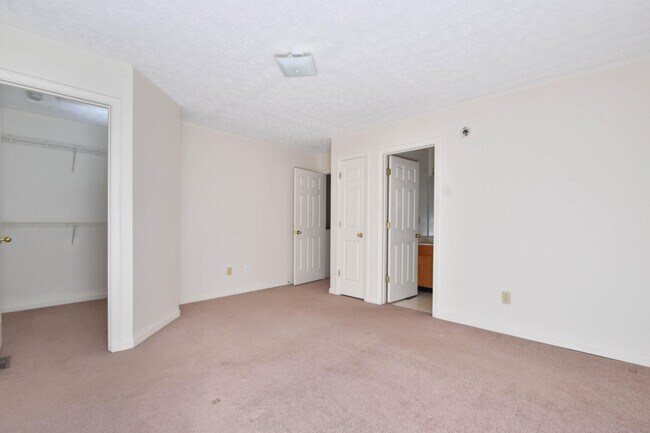 Foto del edificio - 537 Deaton Pl